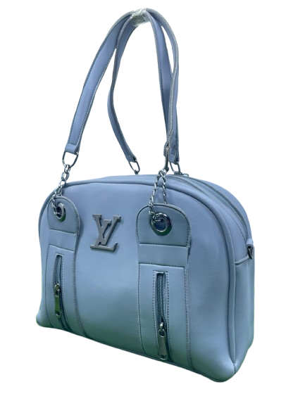 CHIC CARRIER